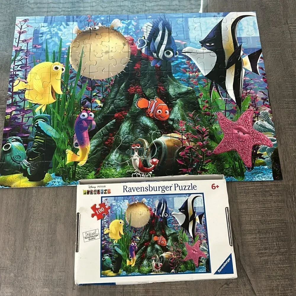 🧩 Finding Nemo Disney Pixar X Ravensburger 💯 piece Puzzle 🧩 6+ Handle Box📦